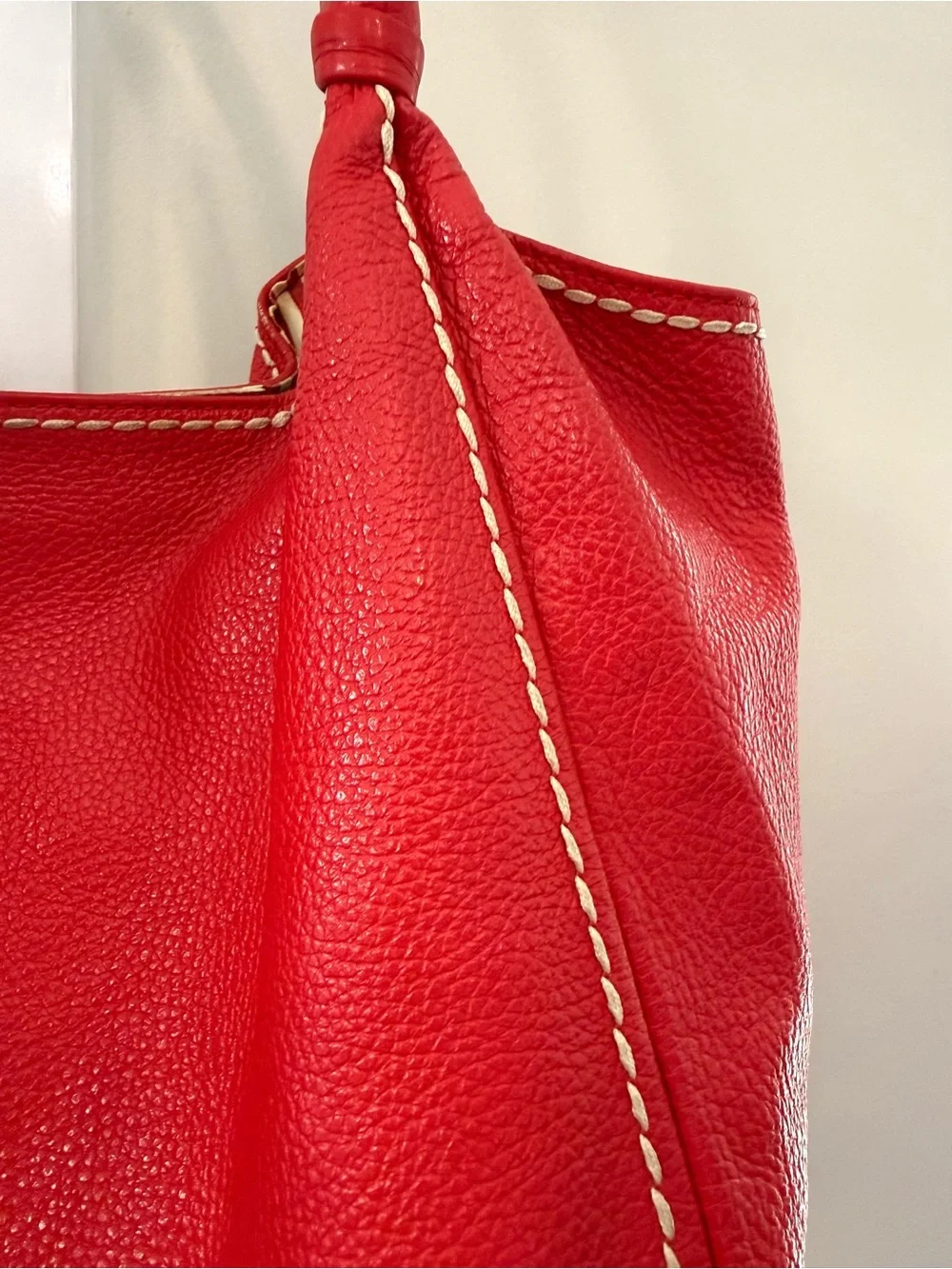 Plinio Visona Red Pebbled Leather Slouchy Hobo Shoulder Bag OS